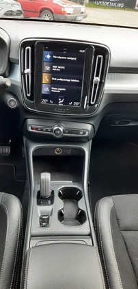 Volvo XC 40 cena 125000 przebieg: 68900, rok produkcji 2020 z Kwidzyn małe 137
